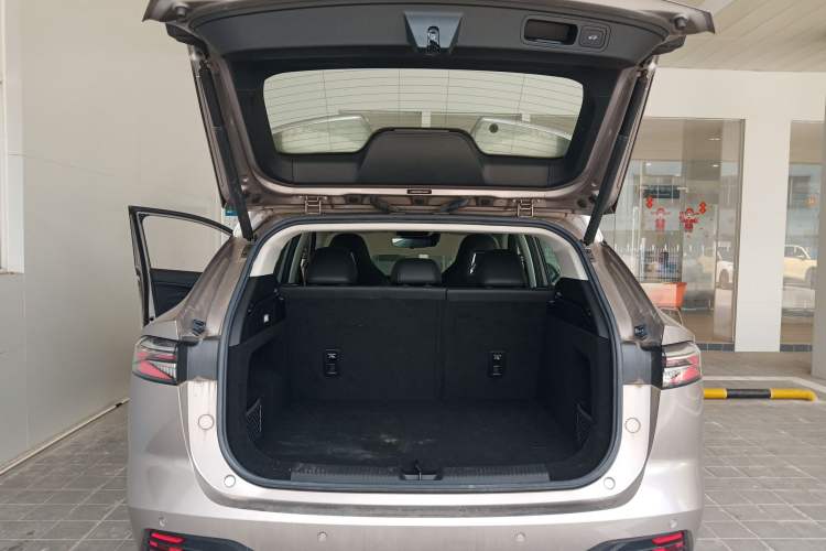Used Roewe RX5 New Energy 2023 eRX5 Super Hybrid Prestige Edition Trunk