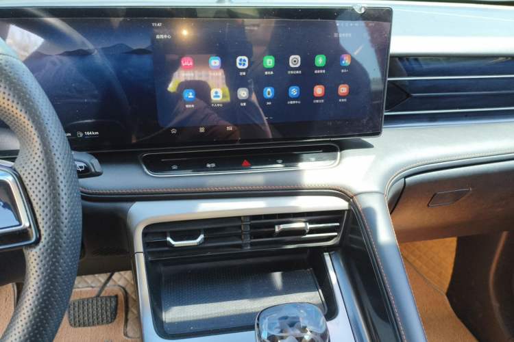 Used Roewe RX5 New Energy 2023 eRX5 Super Hybrid Premium Edition Audio And AC Panel