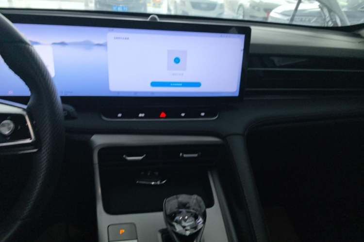 Used Roewe RX5 New Energy 2023 eRX5 Super Hybrid Prestige Edition Audio And AC Panel