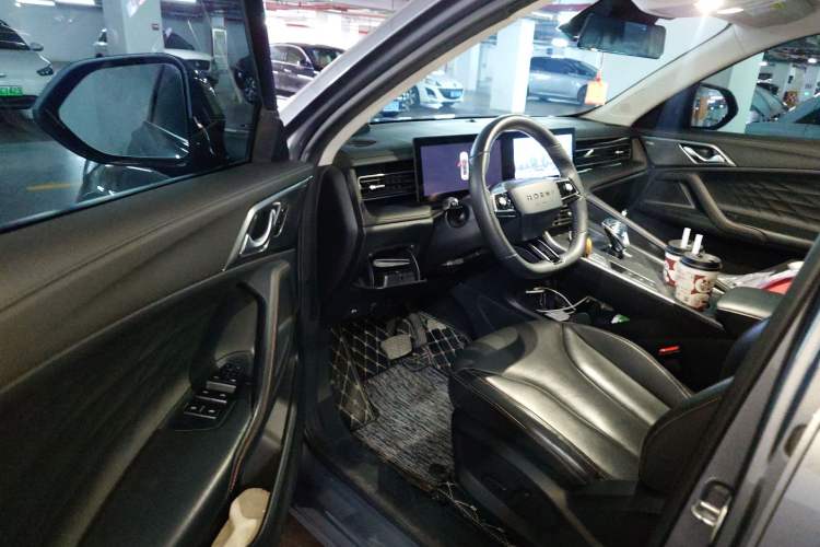 Used Roewe RX5 New Energy 2023 eRX5 Super Hybrid Premium Edition Driver Seat