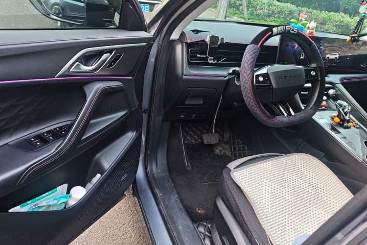 Used Roewe RX5 New Energy 2023 eRX5 Super Hybrid Prestige Edition Driver Seat