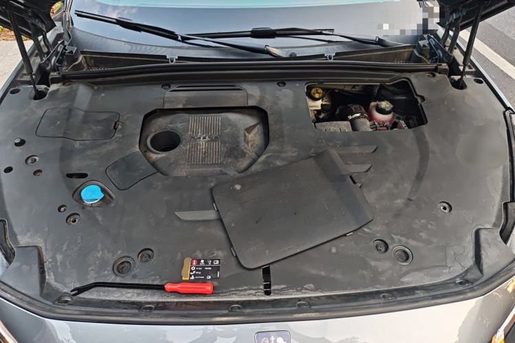 Used Roewe RX5 New Energy 2023 eRX5 Super Hybrid Prestige Edition Engine Bay