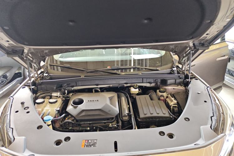 Used Roewe RX5 New Energy 2023 eRX5 Super Hybrid Premium Edition Engine Bay
