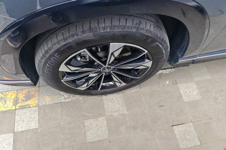 Used Roewe RX5 New Energy 2023 eRX5 Super Hybrid Premium Edition Exterior 4