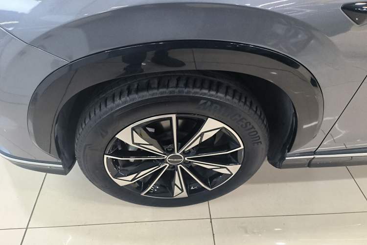 Used Roewe RX5 New Energy 2023 eRX5 Super Hybrid Prestige Edition Exterior 4