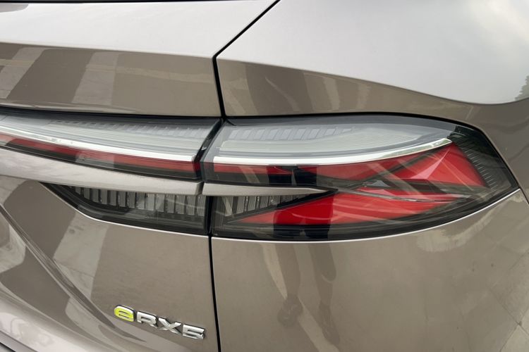 Used Roewe RX5 New Energy 2023 eRX5 Super Hybrid Prestige Edition Exterior 8