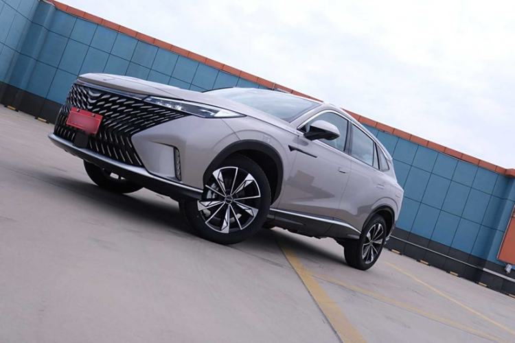 Used Roewe RX5 New Energy 2023 eRX5 Super Hybrid Premium Edition Exterior 8