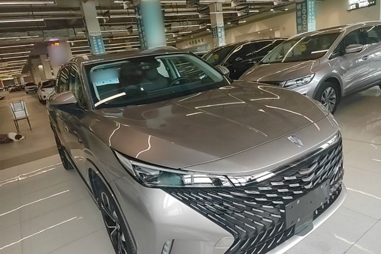 Used Roewe RX5 New Energy 2023 eRX5 Super Hybrid Prestige Edition Front Right 45 Deg
