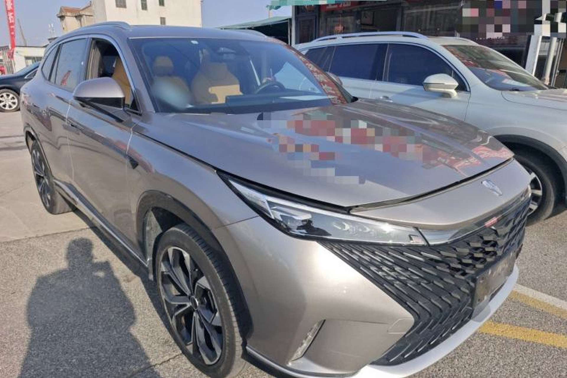 Used Roewe RX5 New Energy 2023 eRX5 Super Hybrid Premium Edition Front Right 45 Deg