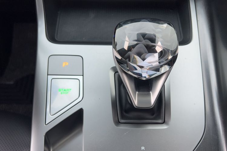 Used Roewe RX5 New Energy 2023 eRX5 Super Hybrid Prestige Edition Gear Lever