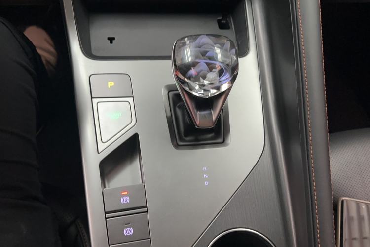 Used Roewe RX5 New Energy 2023 eRX5 Super Hybrid Prestige Edition Gear Lever