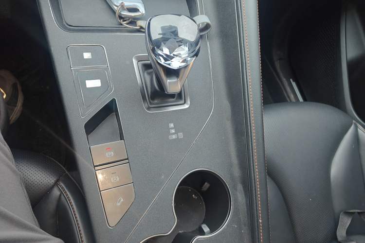 Used Roewe RX5 New Energy 2023 eRX5 Super Hybrid Premium Edition Gear Lever