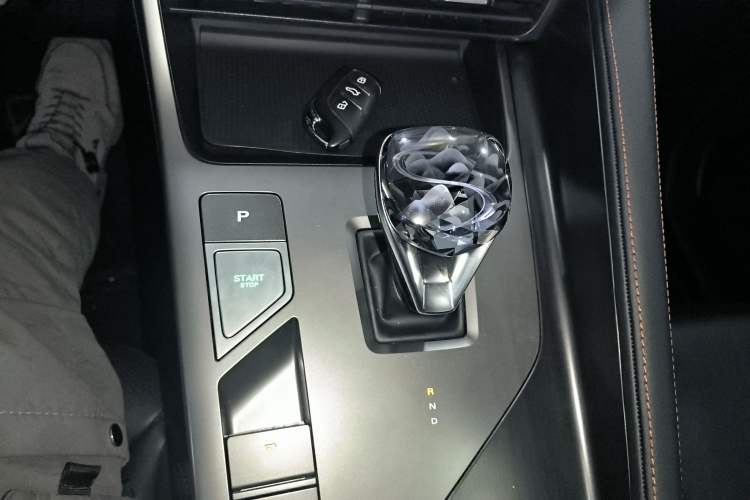Used Roewe RX5 New Energy 2023 eRX5 Super Hybrid Prestige Edition Gear Lever