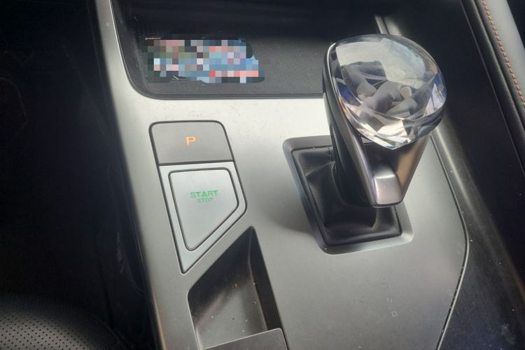 Used Roewe RX5 New Energy 2023 eRX5 Super Hybrid Premium Edition Gear Lever