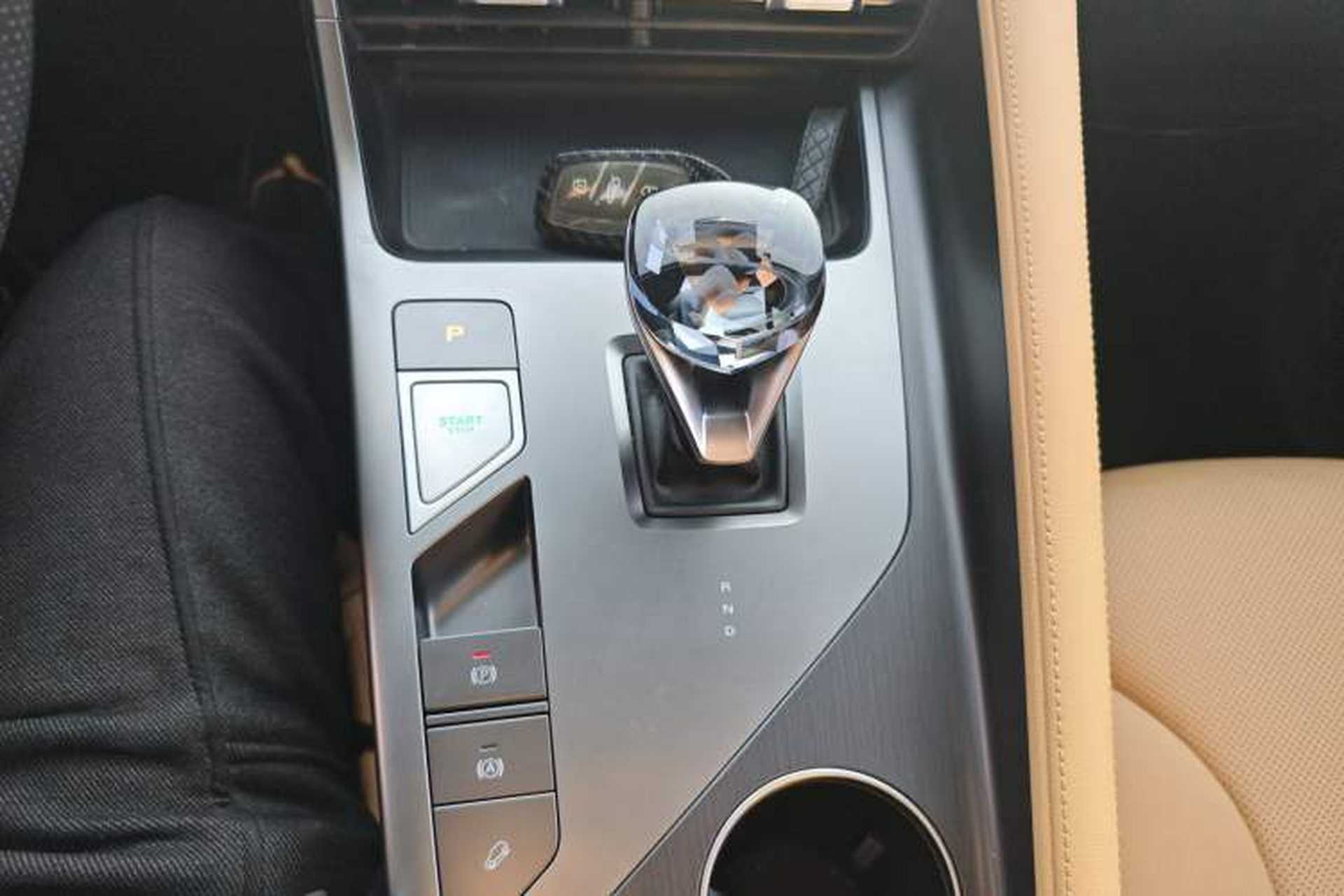 Used Roewe RX5 New Energy 2023 eRX5 Super Hybrid Premium Edition Gear Lever