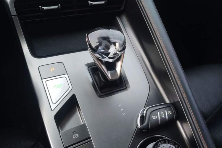 Used Roewe RX5 New Energy 2023 eRX5 Super Hybrid Prestige Edition Gear Lever