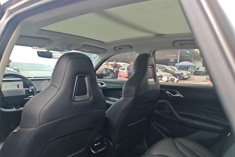 Used Roewe RX5 New Energy 2023 eRX5 Ultra-Hybrid Comfort Edition Headliner