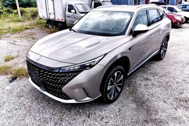 Ojetý Roewe RX5 New Energy 2023 eRX5 Ultra-Hybrid Comfort Edition