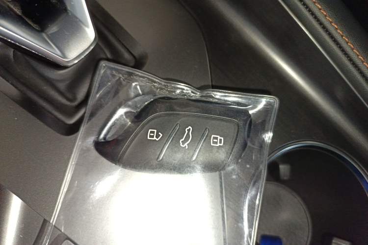 Used Roewe RX5 New Energy 2023 eRX5 Super Hybrid Premium Edition Interior 1