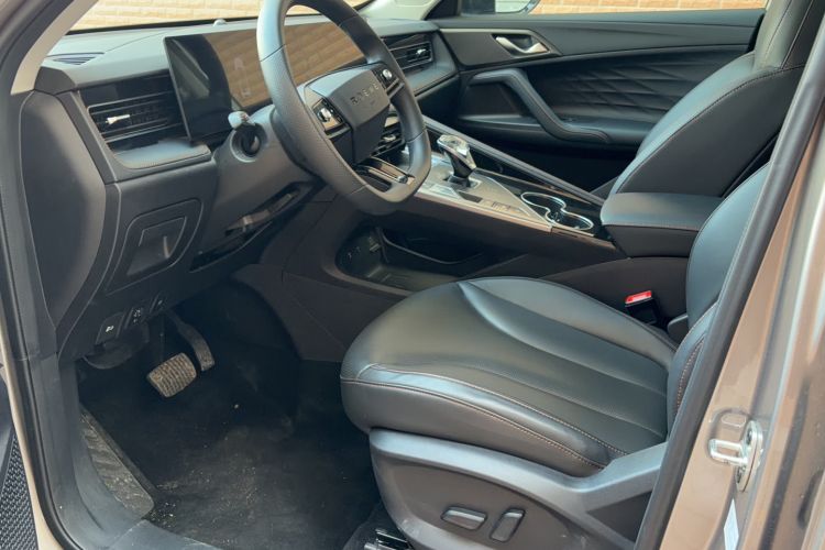 Used Roewe RX5 New Energy 2023 eRX5 Ultra-Hybrid Comfort Edition Interior 1