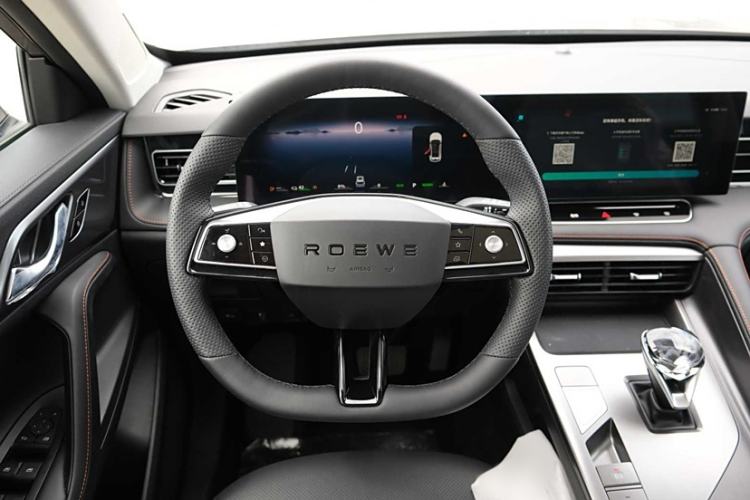 Used Roewe RX5 New Energy 2023 eRX5 Super Hybrid Premium Edition Interior 2