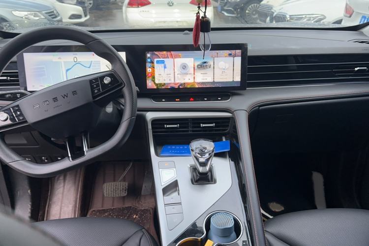 Used Roewe RX5 New Energy 2023 eRX5 Ultra-Hybrid Comfort Edition Interior 3