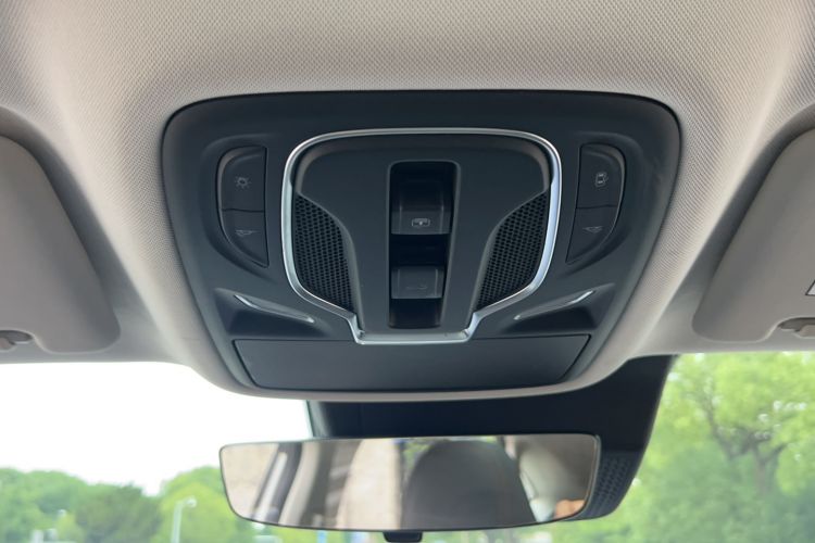 Used Roewe RX5 New Energy 2023 eRX5 Super Hybrid Prestige Edition Interior 4