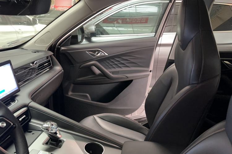 Used Roewe RX5 New Energy 2023 eRX5 Super Hybrid Prestige Edition Interior 5