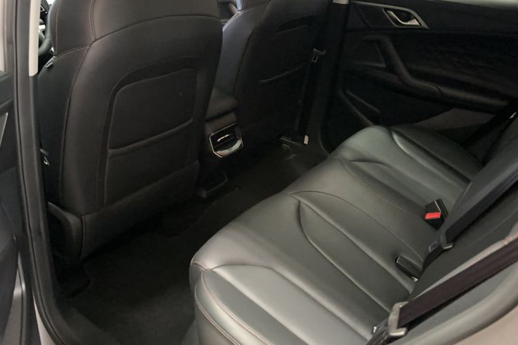 Used Roewe RX5 New Energy 2023 eRX5 Super Hybrid Prestige Edition Interior 8