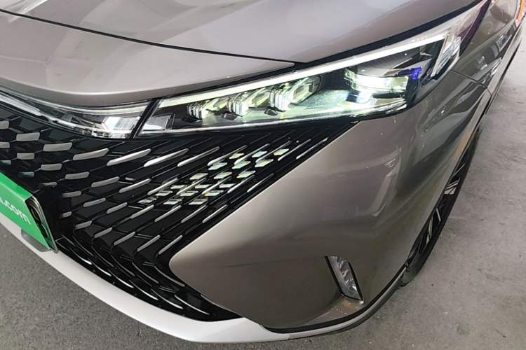 Used Roewe RX5 New Energy 2023 eRX5 Super Hybrid Premium Edition Left Front Headlight