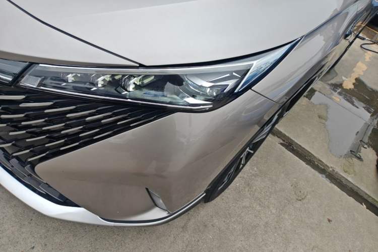 Used Roewe RX5 New Energy 2023 eRX5 Ultra-Hybrid Comfort Edition Left Front Headlight