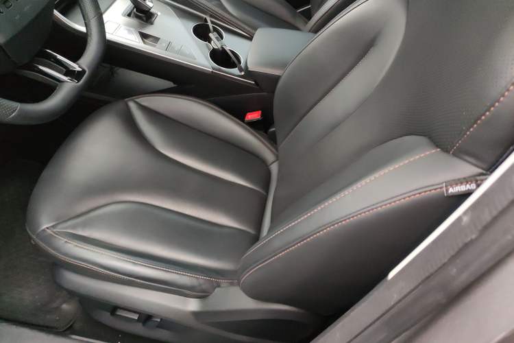 Used Roewe RX5 New Energy 2023 eRX5 Super Hybrid Premium Edition Left Front Seat