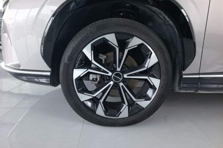 Used Roewe RX5 New Energy 2023 eRX5 Super Hybrid Prestige Edition Left Front Wheel Hub