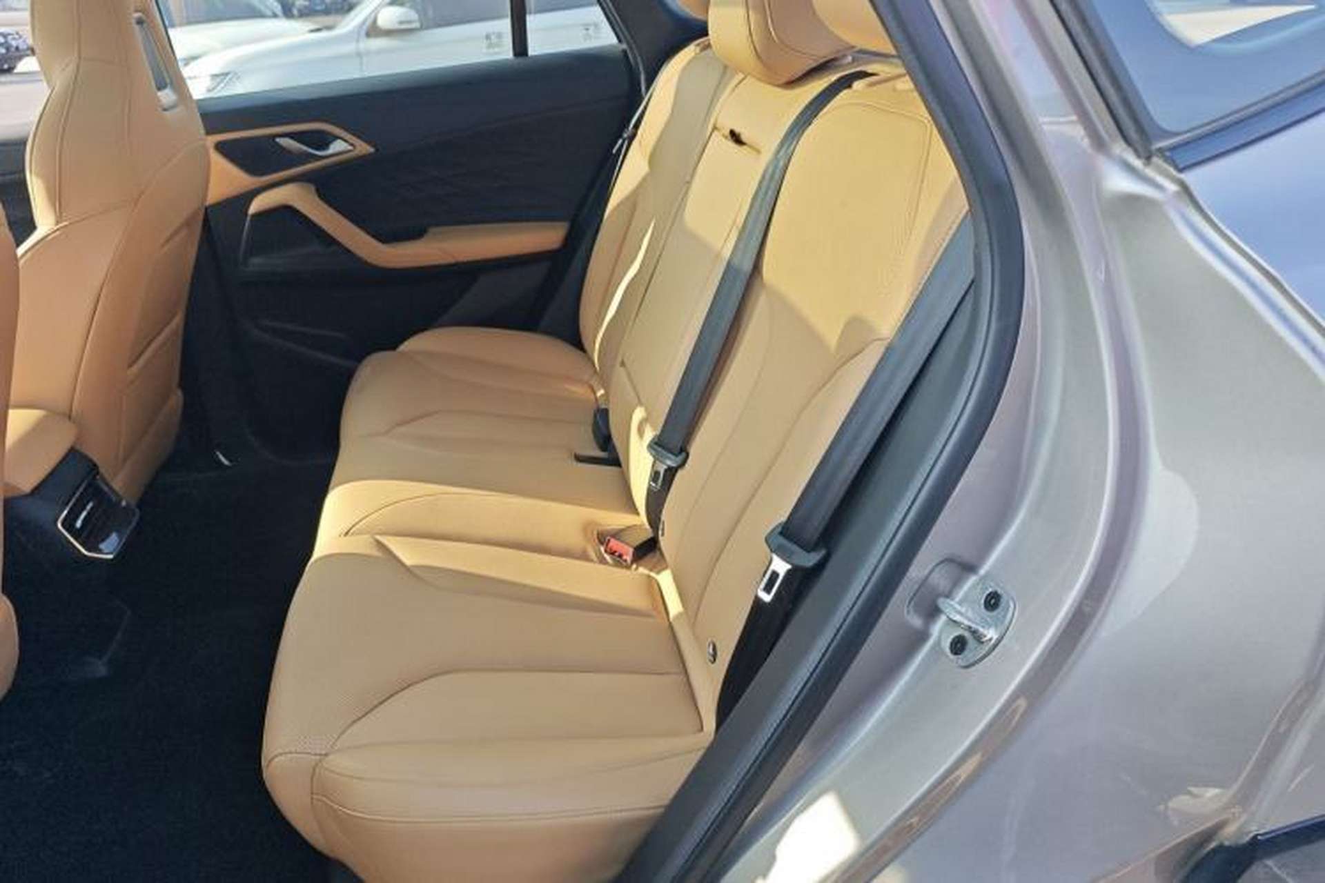Used Roewe RX5 New Energy 2023 eRX5 Super Hybrid Premium Edition Left Rear Seat