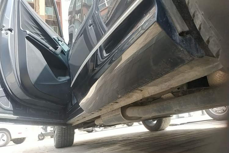 Used Roewe RX5 New Energy 2023 eRX5 Ultra-Hybrid Comfort Edition Left Side Sill