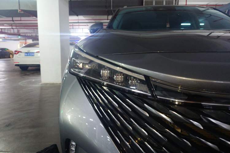Used Roewe RX5 New Energy 2023 eRX5 Super Hybrid Premium Edition Right Front Headlight