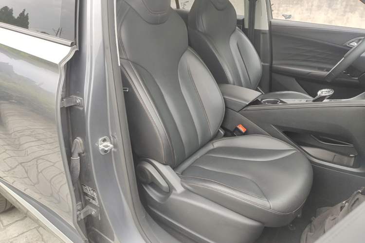 Used Roewe RX5 New Energy 2023 eRX5 Ultra-Hybrid Comfort Edition Right Front Seat