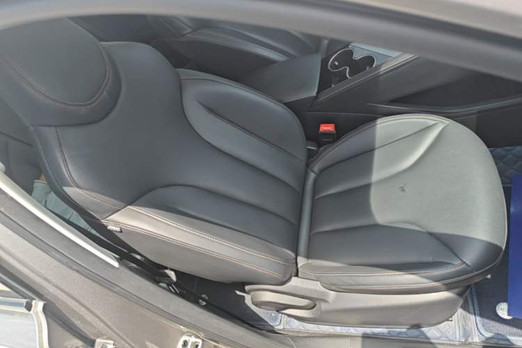Used Roewe RX5 New Energy 2023 eRX5 Ultra-Hybrid Comfort Edition Right Front Seat