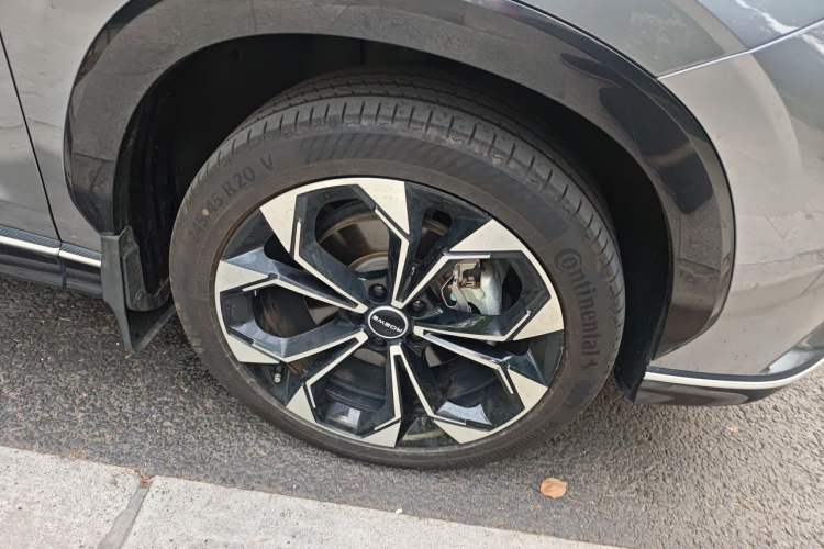 Used Roewe RX5 New Energy 2023 eRX5 Super Hybrid Prestige Edition Right Front Wheel Hub
