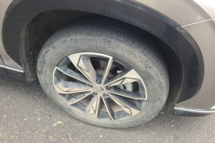 Used Roewe RX5 New Energy 2023 eRX5 Super Hybrid Premium Edition Right Front Wheel Hub