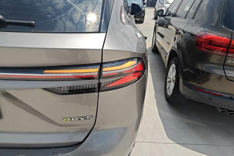 Used Roewe RX5 New Energy 2023 eRX5 Ultra-Hybrid Comfort Edition Right Rear Taillight