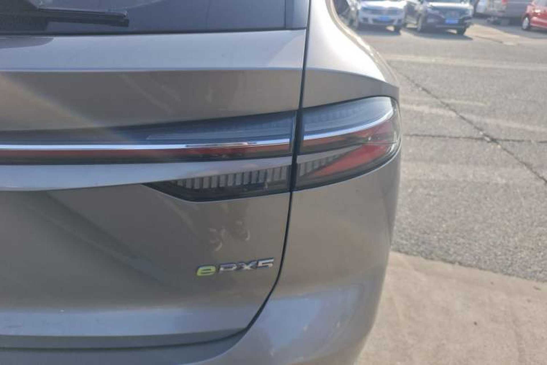 Used Roewe RX5 New Energy 2023 eRX5 Super Hybrid Premium Edition Right Rear Taillight