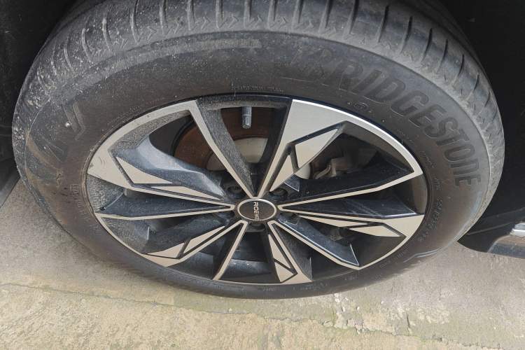 Used Roewe RX5 New Energy 2023 eRX5 Super Hybrid Premium Edition Right Rear Wheel Hub
