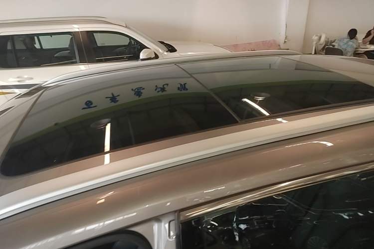 Used Roewe RX5 New Energy 2023 eRX5 Super Hybrid Prestige Edition Roof