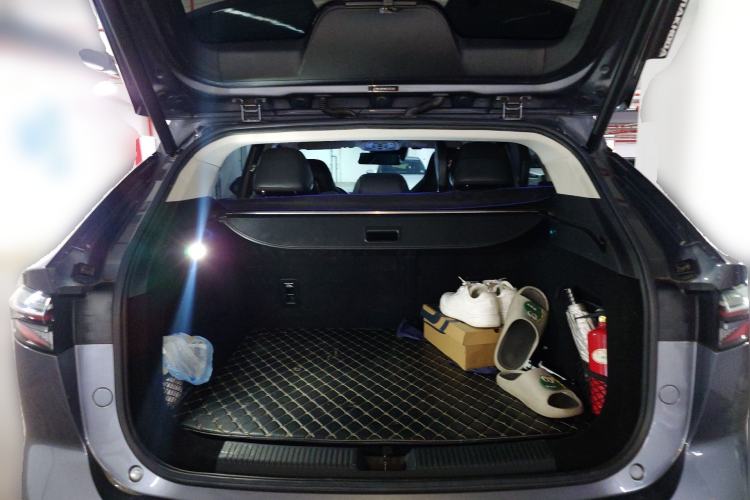 Used Roewe RX5 New Energy 2023 eRX5 Super Hybrid Premium Edition Trunk