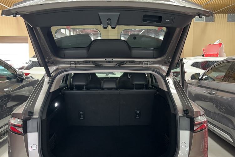 Used Roewe RX5 New Energy 2023 eRX5 Super Hybrid Prestige Edition Trunk