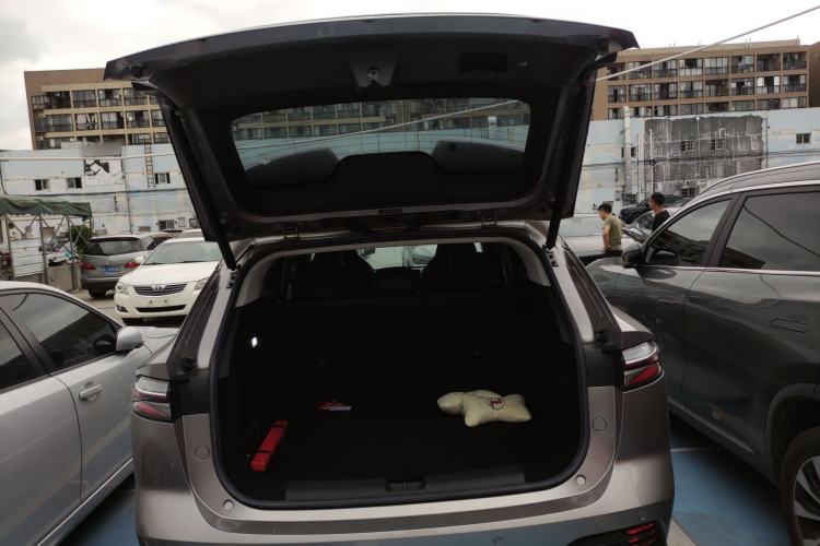 Used Roewe RX5 New Energy 2023 eRX5 Super Hybrid Premium Edition Trunk