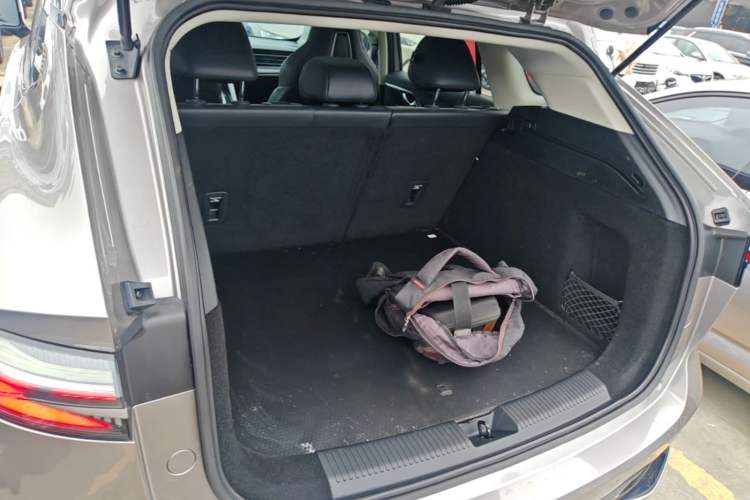 Used Roewe RX5 New Energy 2023 eRX5 Ultra-Hybrid Comfort Edition Trunk