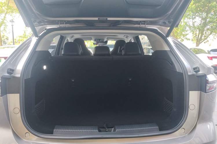 Used Roewe RX5 New Energy 2023 eRX5 Super Hybrid Prestige Edition Trunk