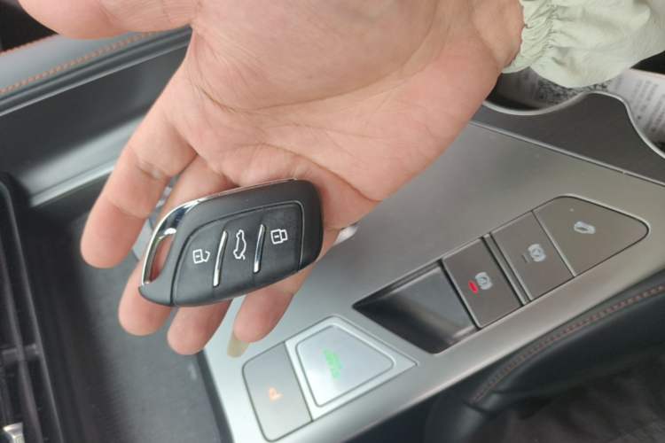 Used Roewe RX5 New Energy 2023 eRX5 Super Hybrid Prestige Edition Vehicle Key